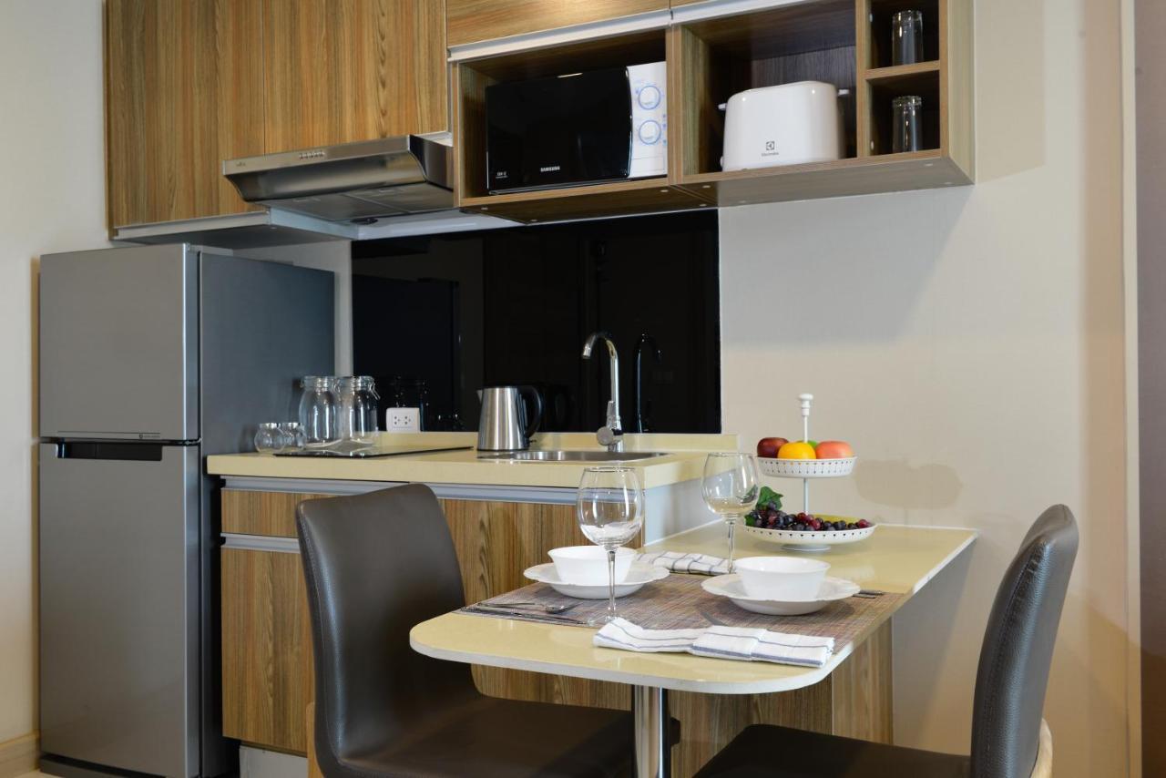 Ramada By Wyndham Bangkok Ten Ekamai Residences Eksteriør bilde