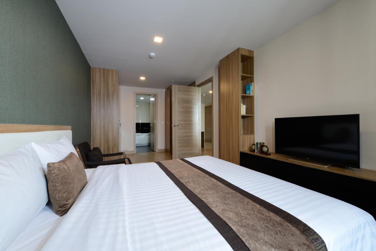 Ramada By Wyndham Bangkok Ten Ekamai Residences Eksteriør bilde