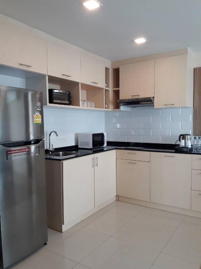 Ramada By Wyndham Bangkok Ten Ekamai Residences Eksteriør bilde