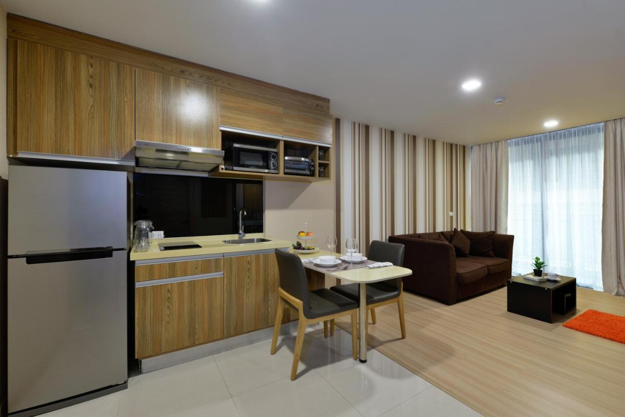 Ramada By Wyndham Bangkok Ten Ekamai Residences Eksteriør bilde
