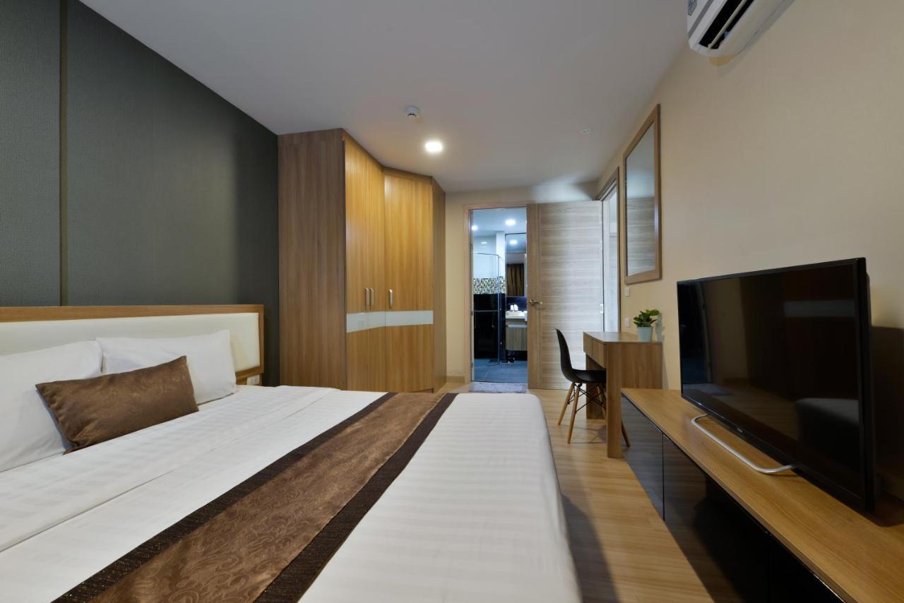 Ramada By Wyndham Bangkok Ten Ekamai Residences Eksteriør bilde
